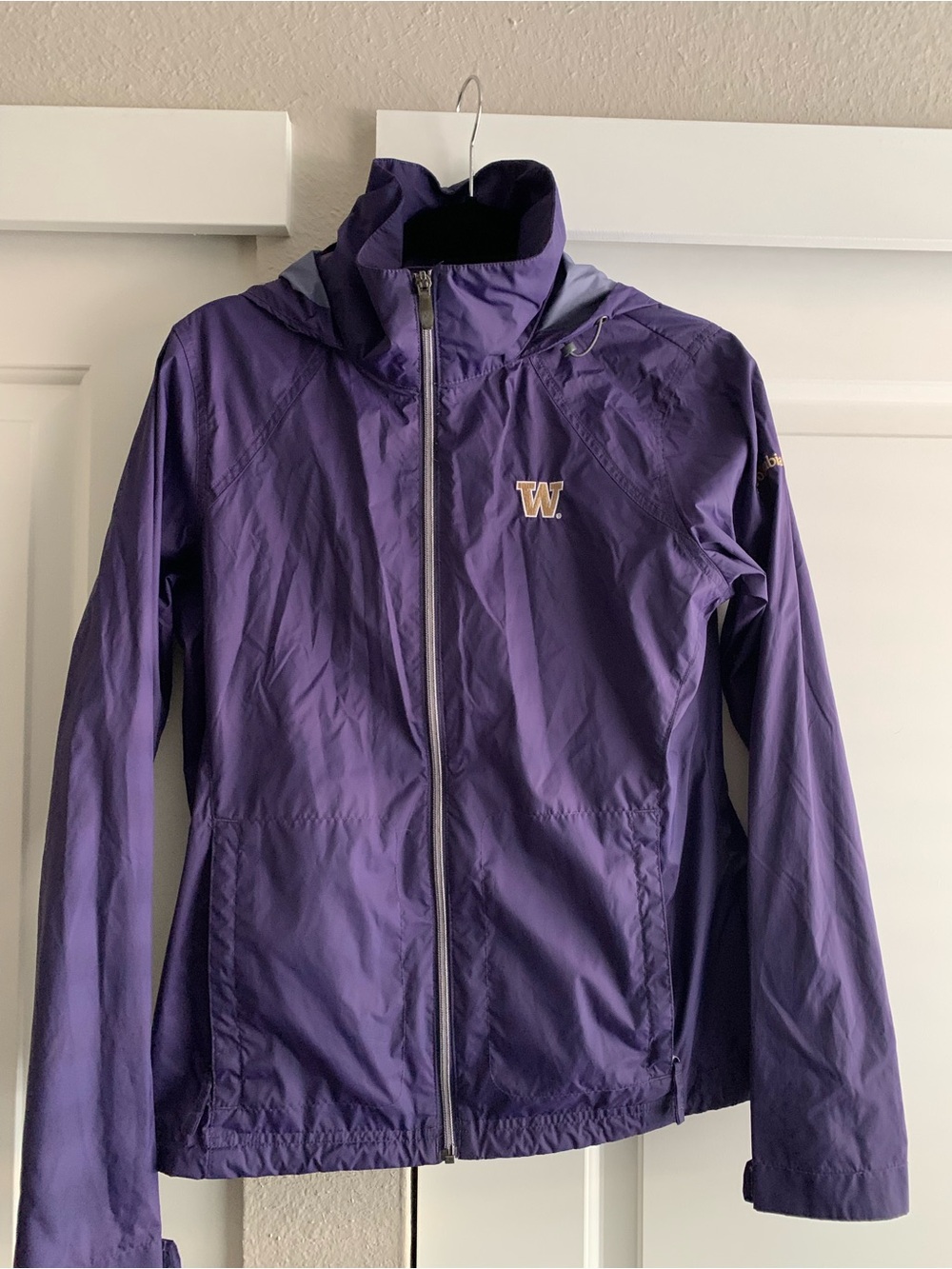 Columbia Purple Hooded Ski Jacket with W Patch